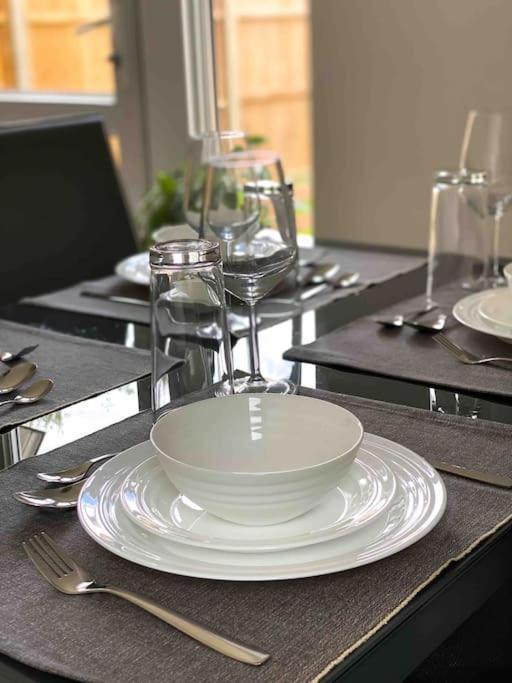 Modern Flat Near Train Station With Free Parking Apartment Cambridge  Luaran gambar
