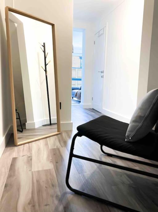 Modern Flat Near Train Station With Free Parking Apartment Cambridge  Luaran gambar