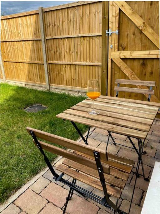 Modern Flat Near Train Station With Free Parking Apartment Cambridge  Luaran gambar