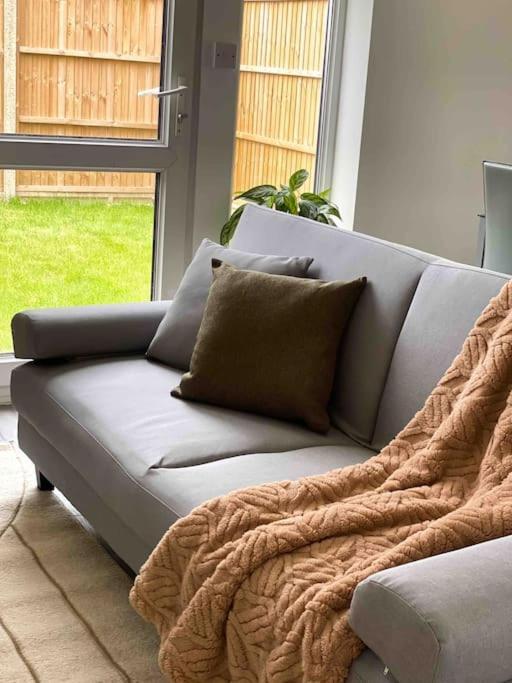 Modern Flat Near Train Station With Free Parking Apartment Cambridge  Luaran gambar