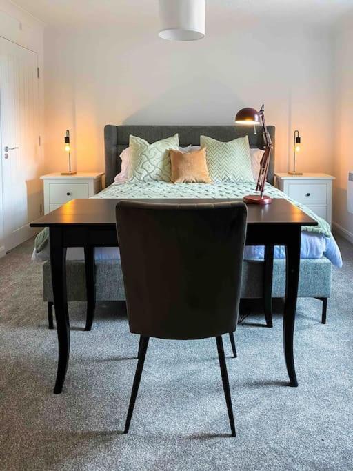 Modern Flat Near Train Station With Free Parking Apartment Cambridge  Luaran gambar