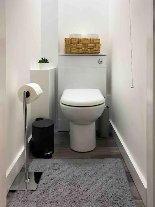 Modern Flat Near Train Station With Free Parking Apartment Cambridge  Luaran gambar
